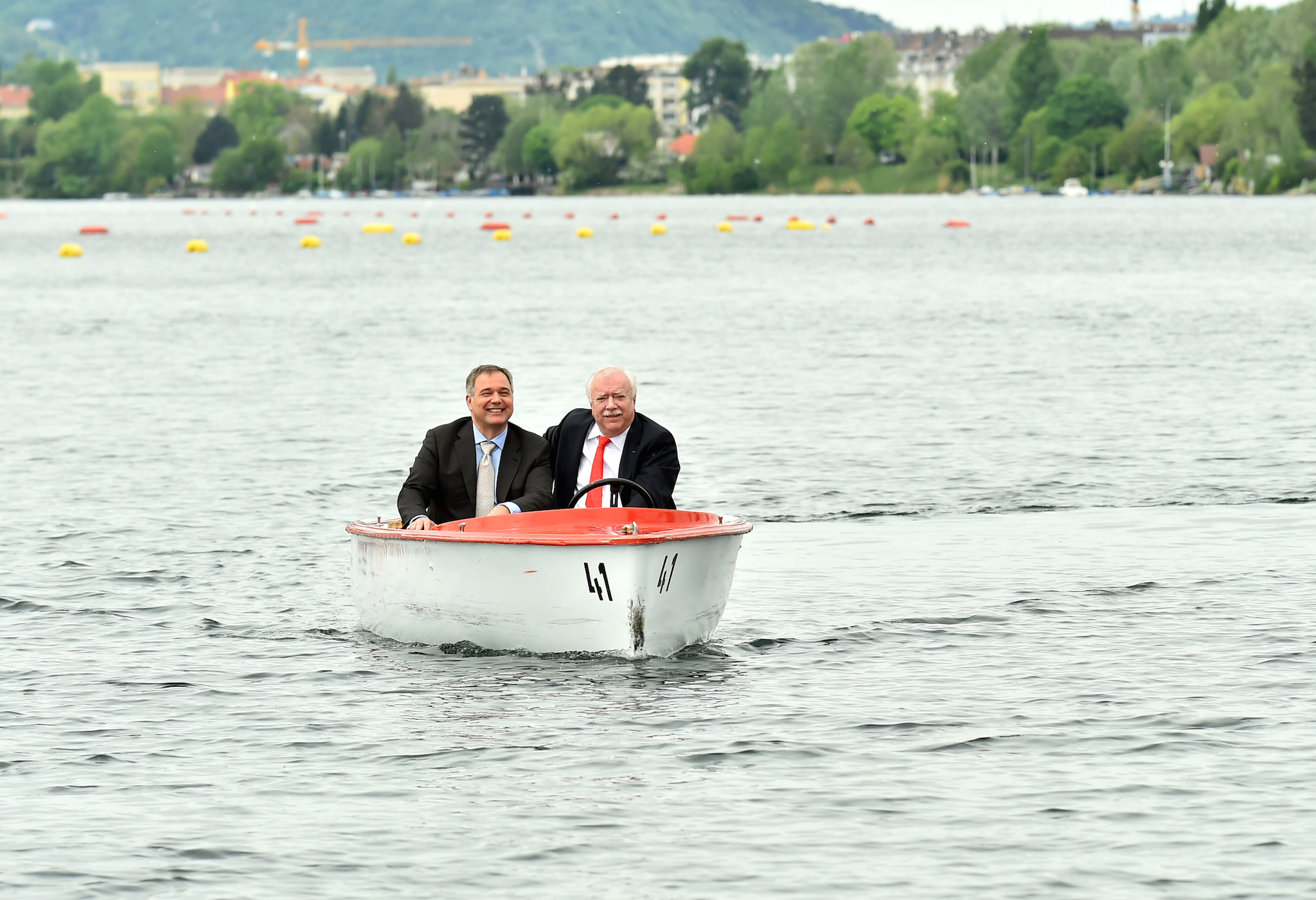 H Upl Und Ruck Er Ffnen Saison An Der Alten Donau Presse Service