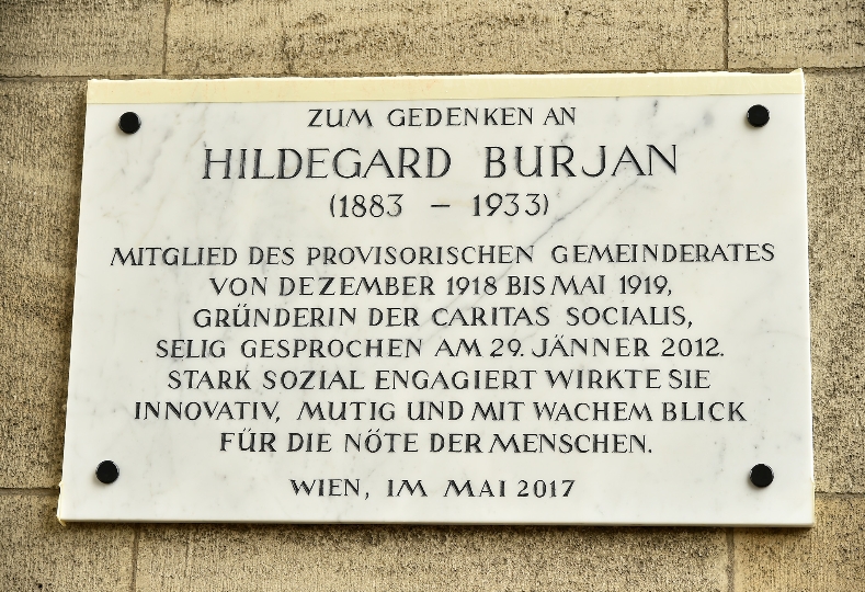 Gedenktafel für Hildegard Burjan am Wiener Rathaus
