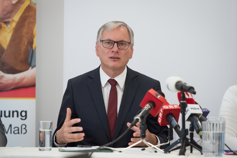 Pressekonferenz zum Thema Aktion 20.000 mit Bundesminister Alois Stöger