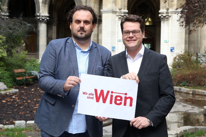 „Wir alle sind Wien“-Projektinitiator Dino Schosche und Integrationsstadtrat Jürgen Czernohorszky.