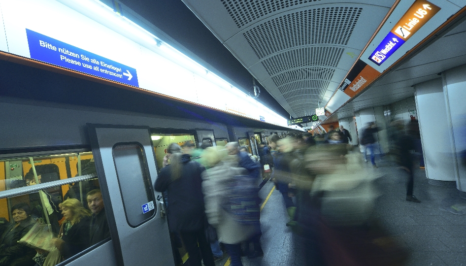 Rund 2,5 Millionen Fahrgäste nutzen täglich die Wiener Linien, in diesem Bild die U3-Station Westbahnhof.
