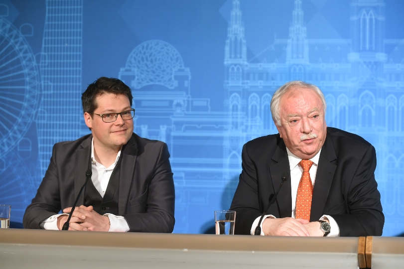 Mediengespräch des Bürgermeisters mit StR Jürgen Czernohorszky (Rathaus, Steinsaal I)