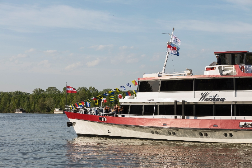 Neu renoviertes Schiff "Wachau" auf der Donau.