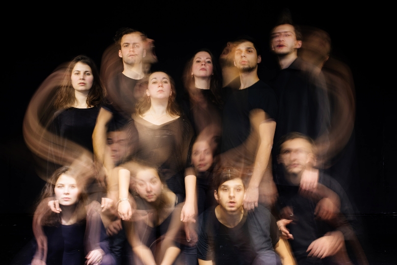 Studierende der Musik und Kunst Privatuniversität der Stadt Wien präsentieren Theaterstück „Der große Marsch“