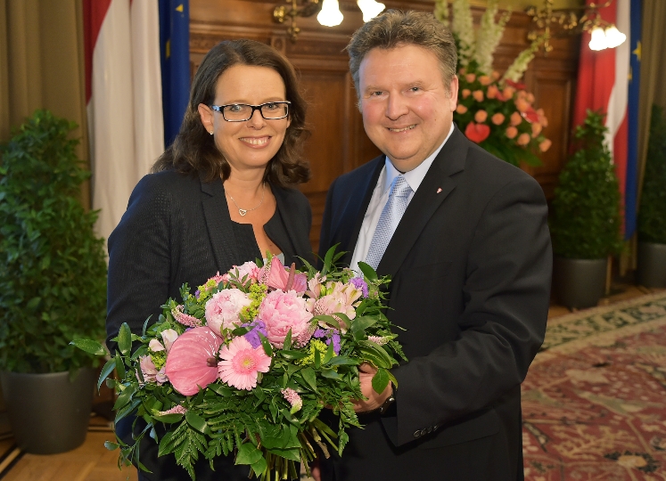 Die neue Leiterin des Präsidialbüros und Bürgermeister Dr. Michael Ludwig.