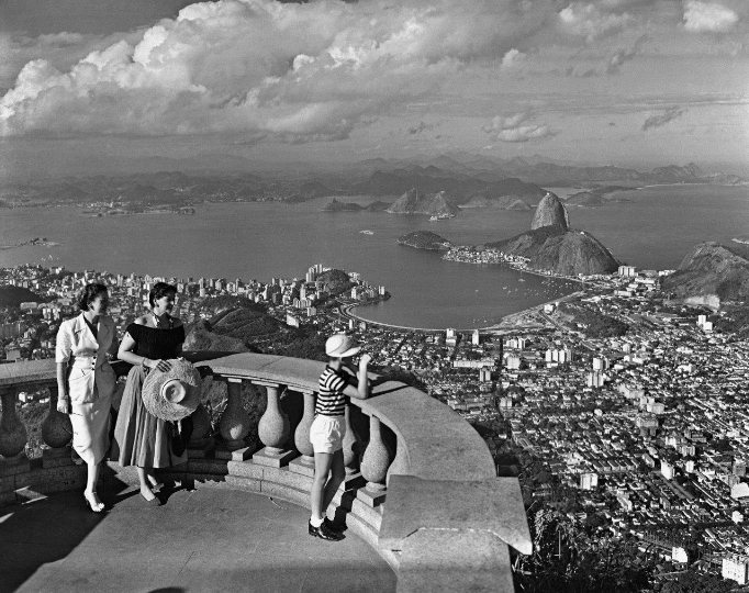 Blick auf Rio de Janeiro, vermutlich aus der Christus-Statue in Corcovado, 1948