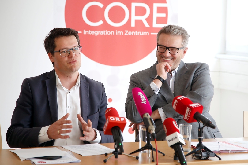 Pressegespräch zu „CORE – Integration im Zentrum“ mit StR Jürgen Czernohorszky und StR Peter Hacker.