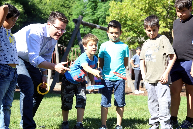 In rund 180 Parks, Sportanlagen und Indoor-Lokalen bietet die Wiener Parkbetreuung ein buntes Programm für Kinder und Jugendliche.