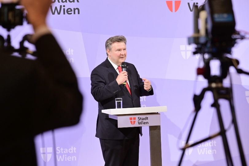Bürgermeister Michael Ludwig beim Mediengespräch im Wiener Rathaus