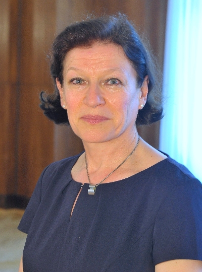 Die neue Leiterin des Magistratischen Bezirksamts für Hietzing und Penzing, Mag.a Andrea Ungerboeck