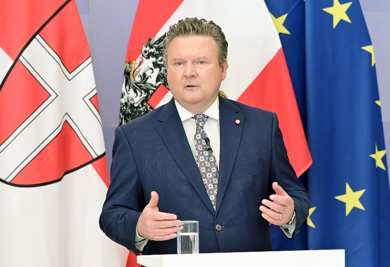 Bürgermeister Michael Ludwig bei der Pressekonferenz zu Corona-Maßnahmen in Wien