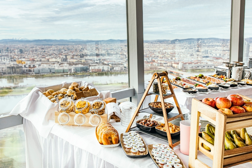 Das Frühstücksbuffet am Donauturm spielt alle Stückerl.