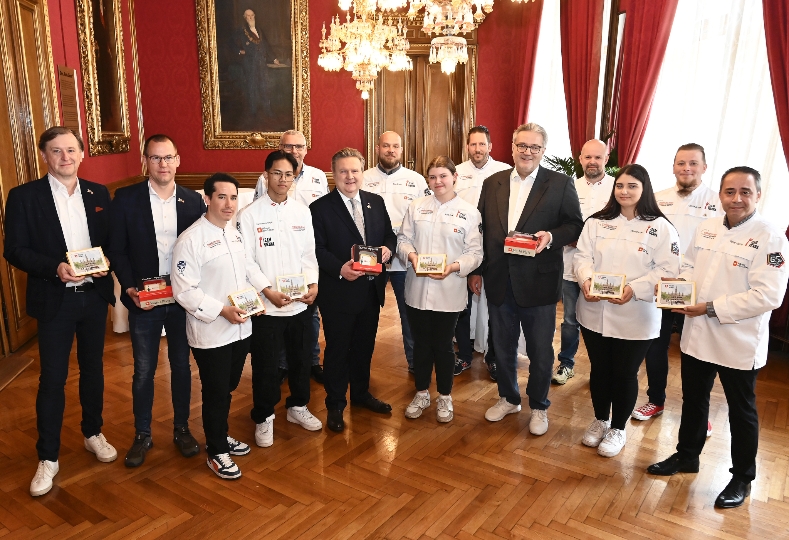 Bürgermeister Ludwig empfängt mit Stadtrat Hacker erfolgreiche Köchinnen und Köche des Team Vienna