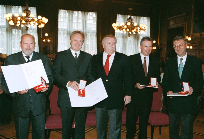 v.li.n.re.: Dr. Peter Strasser, Gerhard Krause, Bgm. Dr. Michael Häupl, Robert Dienel und Anton Bina