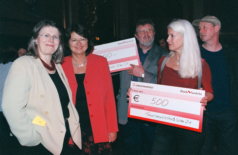 v.li.n.re.: Terezija Stoisits, StR. Mag. Renate Brauner und Beatrix Neundlinger