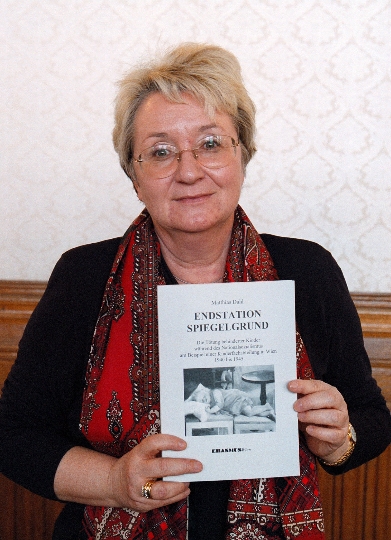 StR. Dr. Elisabeth Pittermann-Höcker gibt die kommenden Gedenkveranstaltungen bekannt