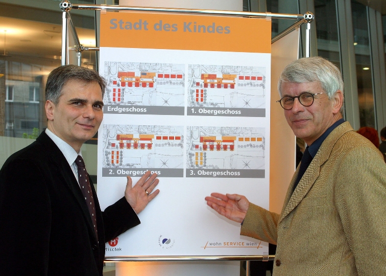 StR. Werner Faymann und Univ.-Prof. DI Dr. Klaus Semsroth präsentieren das neue Projekt
