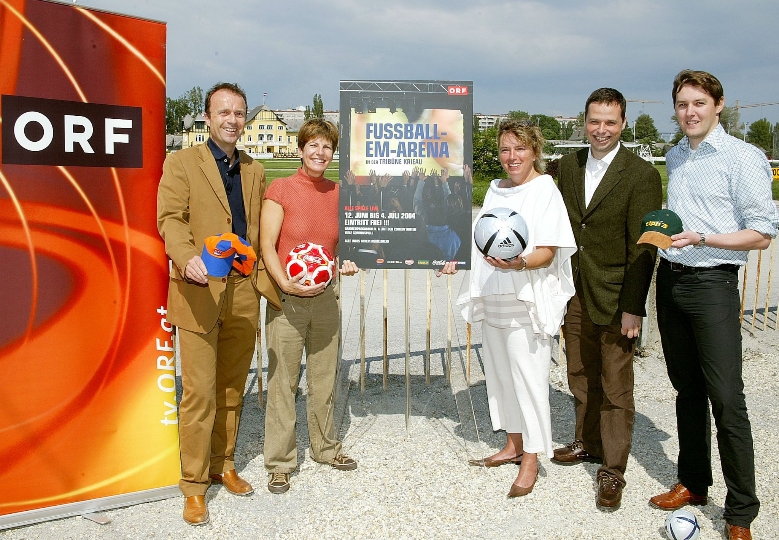 v.li.n.re.: ORF-Marketingchef Thomas Prantner, Vbgm. Grete Laska, ORF-Landesdirektorin Dr. Brigitte Wolf, Philipp Bodzenta (Coca Cola) und Mag. Helmut Löschenberger (TIPP 3)