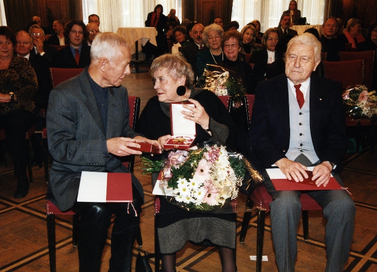 v.li.n.re.: Prof. Wolfgang Glück, Hilde Sochor und Prof. Hugo Pepper