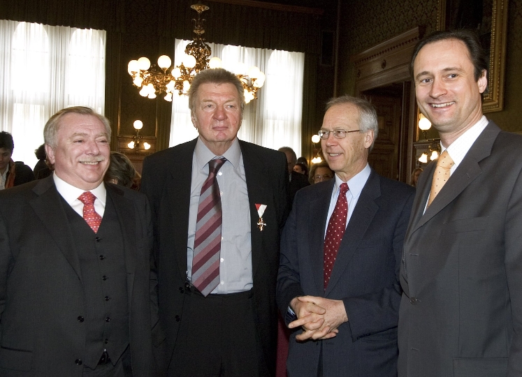 v.li.n.re.: Bürgermeister Dr. Michael Häupl, Werner Schneyder, Peter Marboe und StR. Dr. Andreas Mailath-Pokorny
