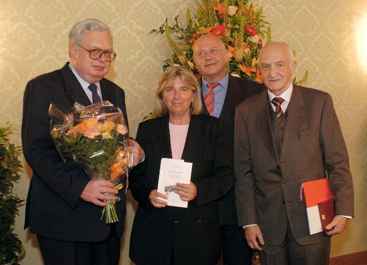 v.li.n.re.: Mag. DDr. Werner Reiss, Vbgm. Grete Laska, Mag. Dr. Alois Glaser und Prof. Dr. Bernd Ingrisch