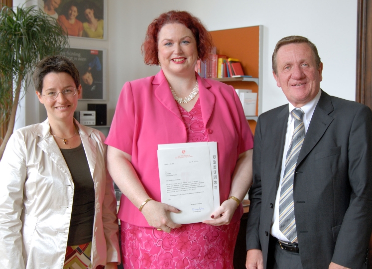 v.li.n.re.: StR. Mag.a Sonja Wehsely, Mag.a. Beatrix Hornschall und Magistratsdirektor Dr. Ernst Theimer