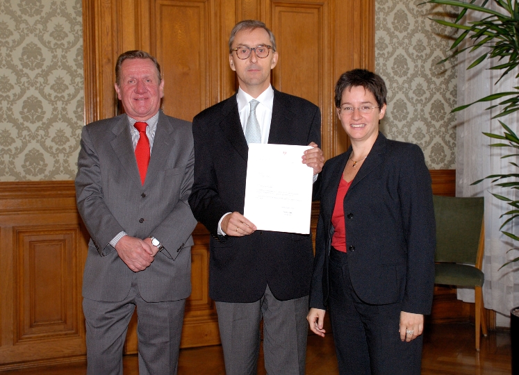 v.li.n.re.: Magistratsdirektor Dr. Ernst Theimer, Dr. Wolfgang Fichtner und StR. Mag.a Sonja Wehsely