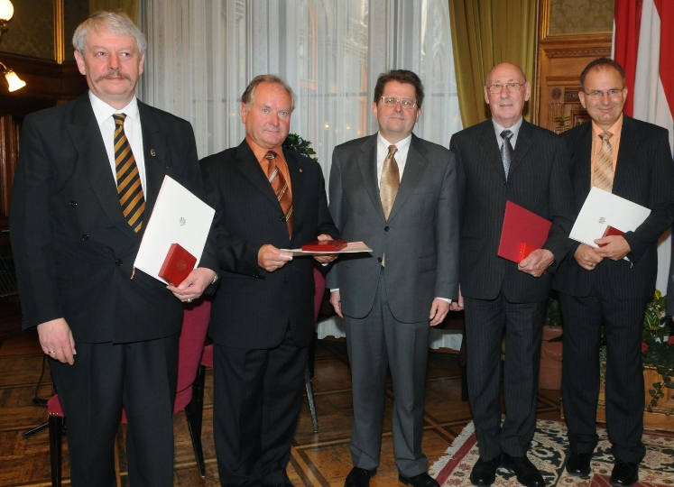 v.li.n.re.: Gerald Neubauer, Herbert Sobotka, SR Dr. Bernhard Denscher, Rudolf Schaupp, Erich Zib