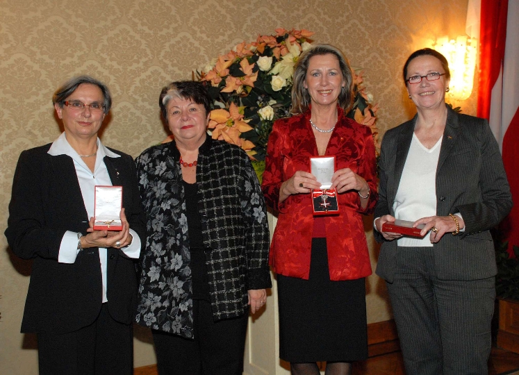 v.li.n.re.: Traude Novy, Wiens 2. Landtagspräsidentin Prof. Erika Stubenvoll, Monica Culen und Dr.in Ingrid Moser