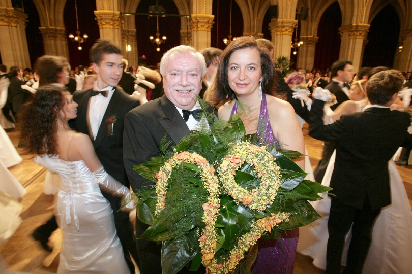 Bgm Michael Häupl und Umweltstadträtin Ulli Sima werden den 89. Blumenball im Wiener Rathaus eröffnen