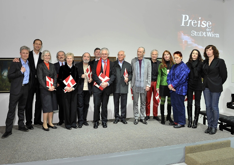 StR Dr. Andreas Mailath-Pokorny mit den PreisträgerInnen