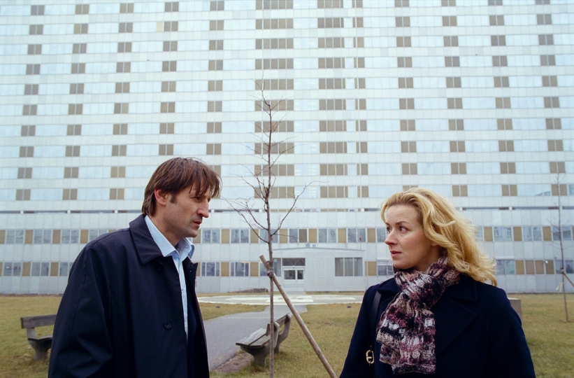 Szene aus Götz Spielmanns Film "Antares" (2004): Die Stadt ist großstädtisch geworden, das "Steffl"- Zentrum nicht mehr vonnöten