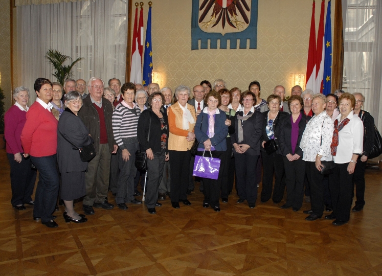 Kürzlich empfing die 2. Landtagspräsidentin Marianne Klicka im Wiener Rathauses eine Abordnung des burgenländisch-kroatischen Kulturvereins 