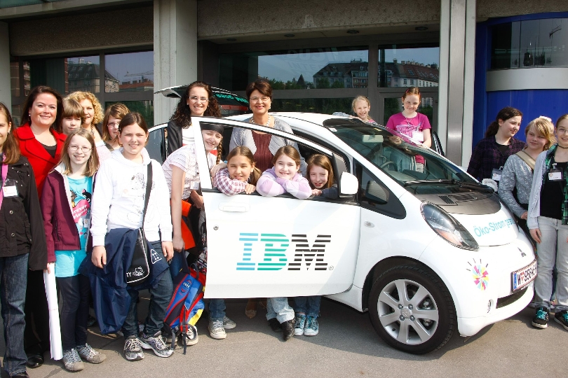Töchtertag bei IBM Österreich (GRin Nicole Krotsch, GD Tatjana Oppitz und Vbgmin Mag.a Renate Brauner)