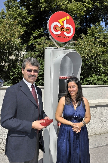 Der Oberbürgermeister von Bratislava, Milan Ftácnik, traf am Samstag, den 9. Juli, Wiens Vizebürgermeisterin Maria Vassilakou zu einem Informationsaustausch über die Themen Radfahren und Verkehrssicherheit