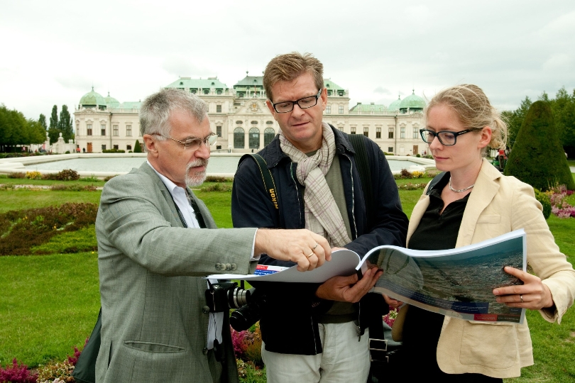 ExpertInnenteam in Sachen Wiener Welterbe war dieser Tage in Wien unterwegs: (v.l.n.r): Tamas Fejerdy (ICOMOS), Rudolf Zunke (Stadtbaudirektion-Welterbe), Patricia Alberth (Unesco)