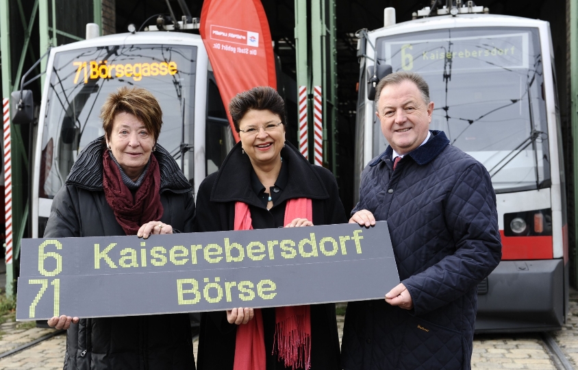 Bezirksvorsteherin Renate Angerer, Vizebürgermeisterin Renate Brauner und WL-Geschäftsführer Eduard Winter