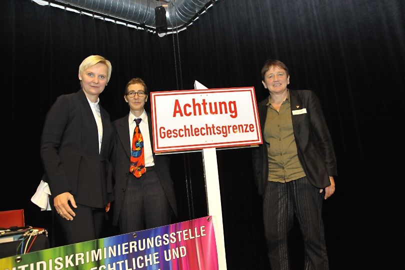 Stadträtin Sandra Frauenberger, Jo Schedlbauer und Angela Schwarz (WASt)