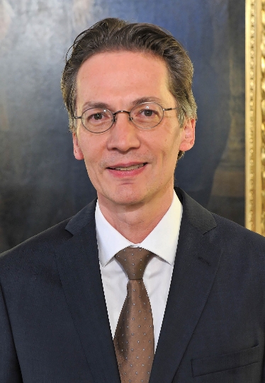 Der neue Leiter des Bezirksamtes 1/8, Dr. Dietmar Klose 