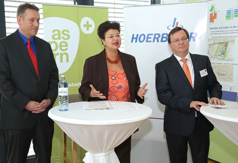 BV Norbert Scheed, Vizebürgermeisterin Renate Brauner, Martin Komischke, CEO und Vorsitzender der Konzernleitung der HOERBIGER Holding AG