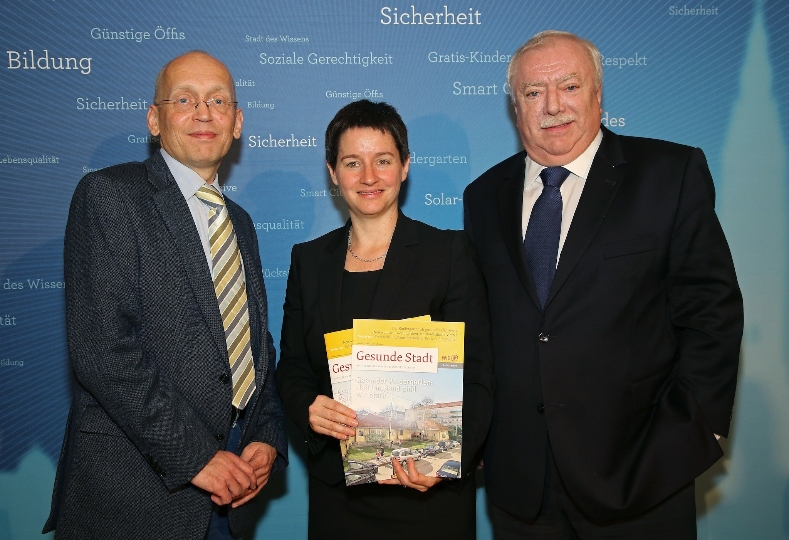 Geschäftsführer (Wiener Gesundheitsförderung – WiG) Dennis Beck, Stadträtin Sonja Wehsely und Bürgermeister Michael Häupl