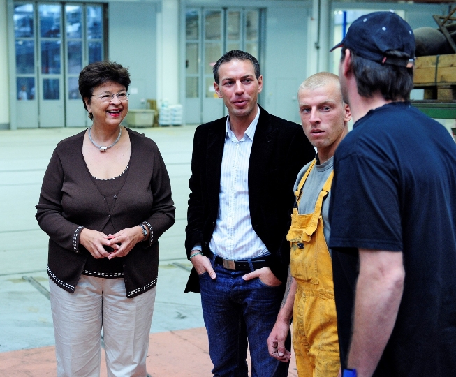 Vizebürgermeisterin Renate Brauner, GR Christoph Peschek, WL-Mitarbeiter