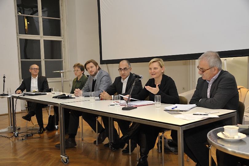 Pressekonferenz "Wie mehrsprachig ist Wien?" (v.re.n.li.: Wakounig, Frauenberger, Akkilic, Fischer, Wonisch und Teutsch)