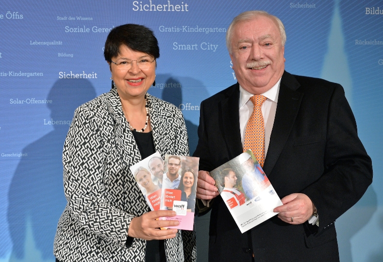 Bürgermeister Michael Häupl und Stadträtin Renate Brauner bei der Pressekonferenz "Job und Ausbildungschancen für arbeitslose WienerInnen"