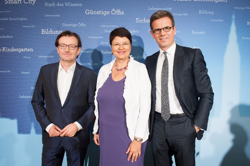 v.l.n.r.: Gerhard Hierczi (Wirtschaftsagentur), VBgm. Renate Brauner und Rupprecht Rittberger (E-Shelter) 