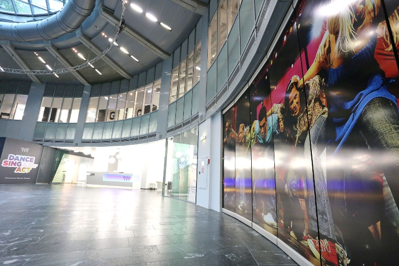 Das Tanz- und Musicalzentrum im Gasometer C beherbergt auf einer Fläche von über 1.500 Quadratmeter elf hochmoderne Tanzstudios