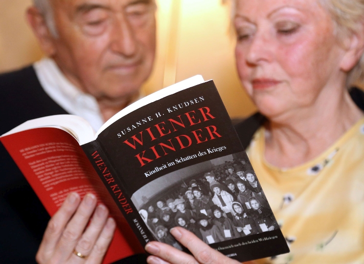 Das Buch "Wiener Kinder – Kindheit im Schatten des Krieges" der dänischen Autorin Susanne H. Knudsen stieß bei den ZeitzeugInnen natürlich auf reges Interesse