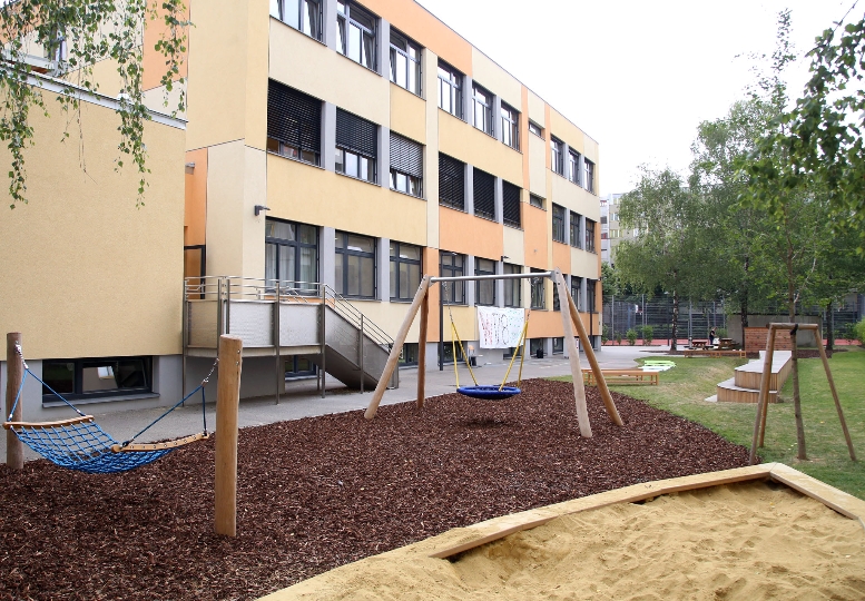 Die moderne Ganztags-Volksschule in der Wehlistraße erstrahlt nach der Sanierung in neuem Glanz