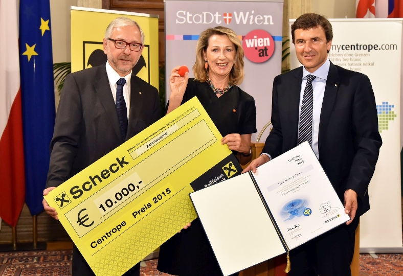 Landtagsabgeordneter Rudi Schicker, Monica Culen, Gründerin Rote Nasen und Reinhard Karl, Mitglied des Vorstandes der Raiffeisenlandesbank Niederösterreich-Wien.