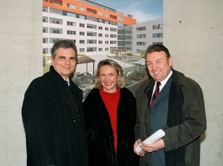 v.li.n.re.: StR. Werner Faymann, SEG-Geschäftsführerin Dr. Silvia Renezeder und BV-Stv. Günther Titz